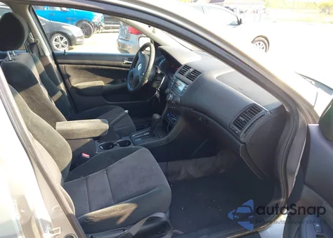 2005 Honda Accord Lx from USA, damaged, VIN 3HGCM56475G707884